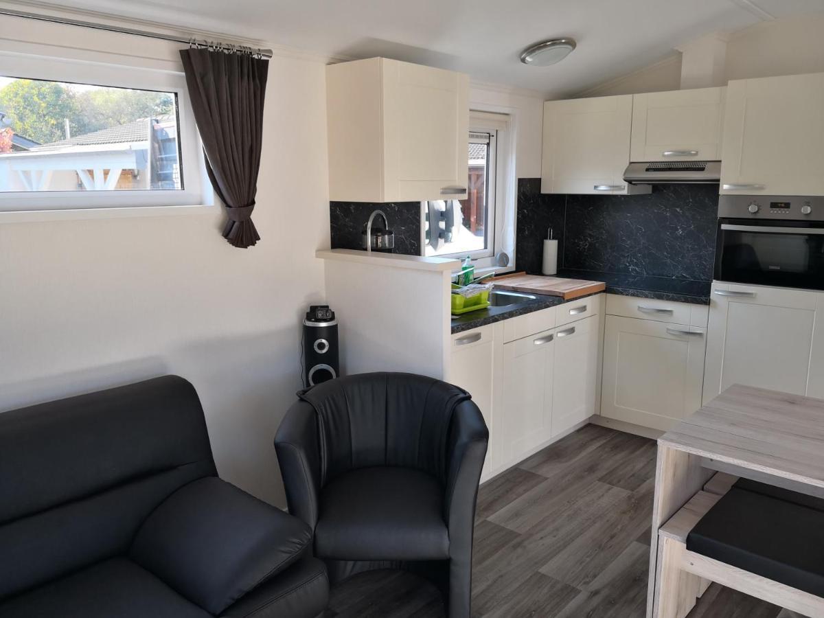 Ferienhaus MaLeFi 1 am Gülser Moselbogen Coblenza Exterior foto